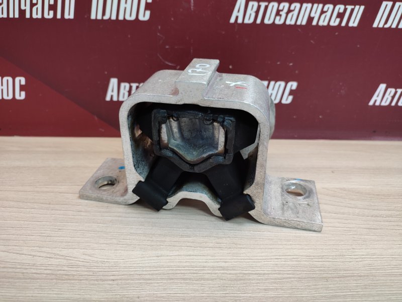 Опора двигателя