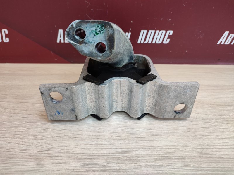 Опора двигателя