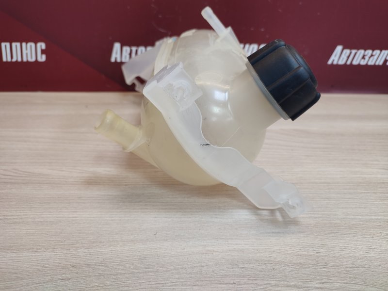 Бачок расширительный