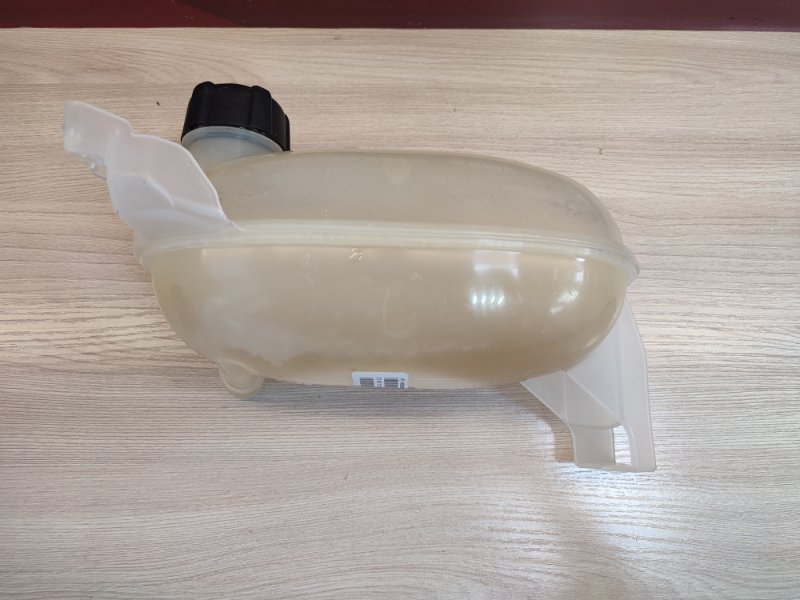 Бачок расширительный