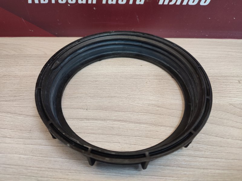 Крышка бензонасоса