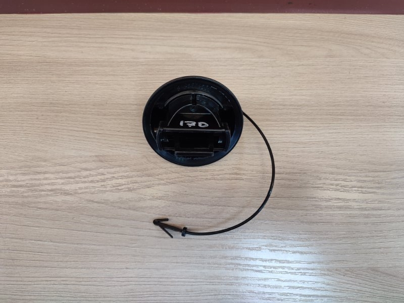 Крышка топливного бака