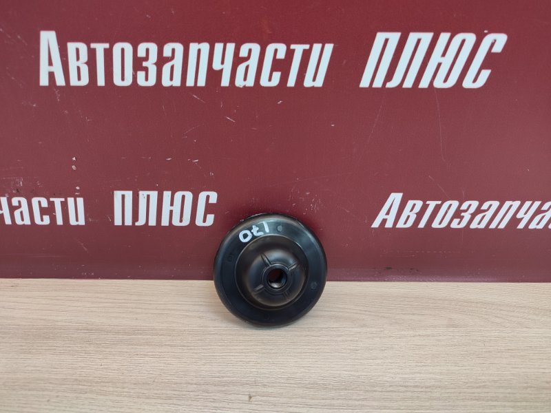 Крепление запасного колеса