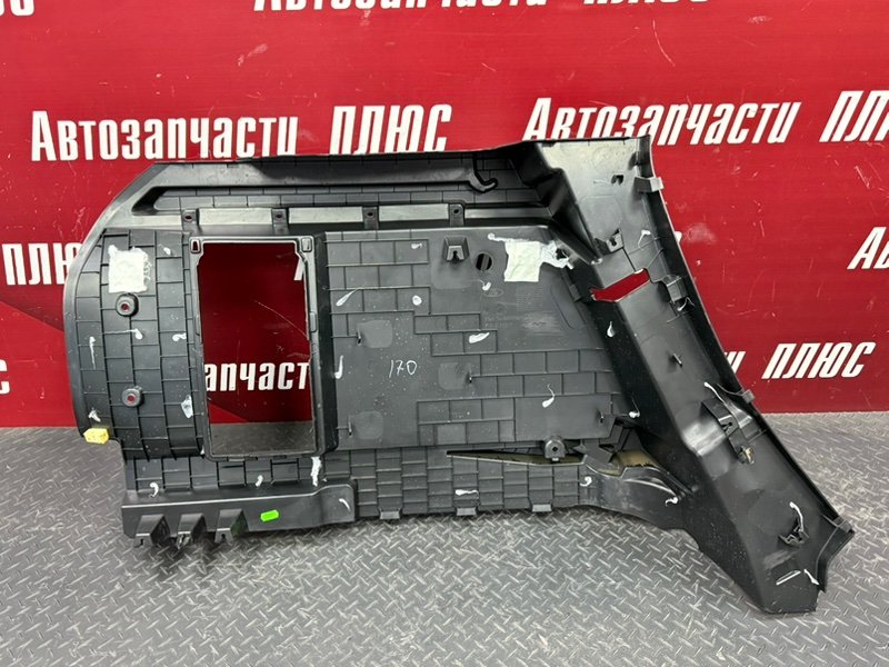 Обшивка багажника