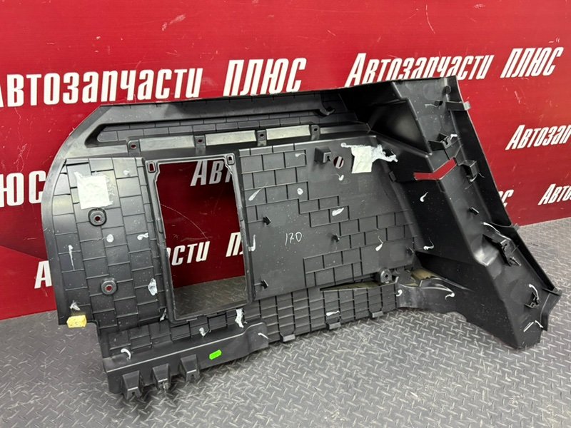 Обшивка багажника