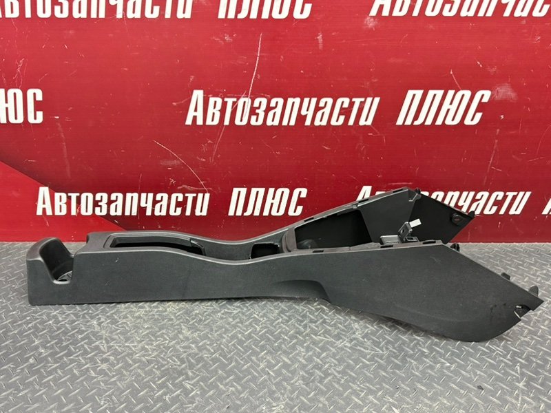 Консоль между сидений