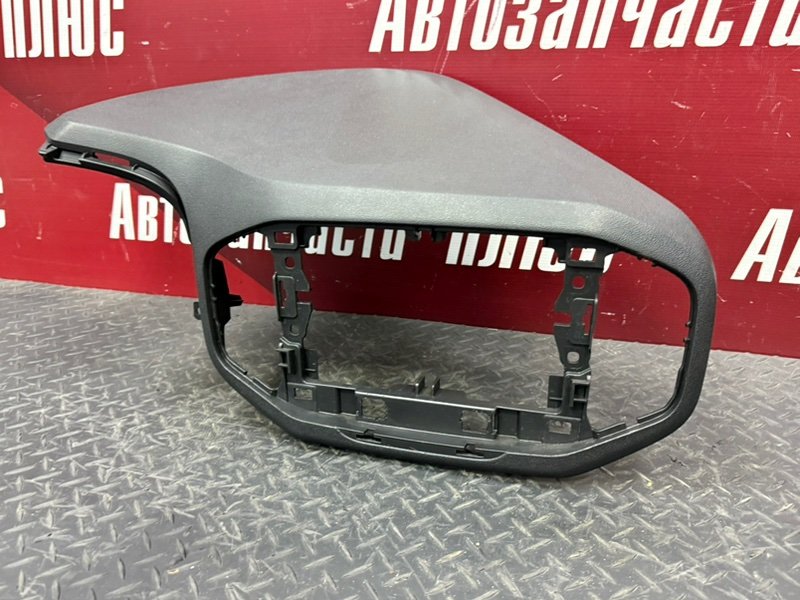 Верхняя накладка торпедо