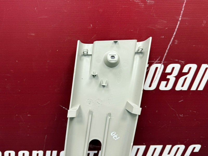 Обшивка средней стойки