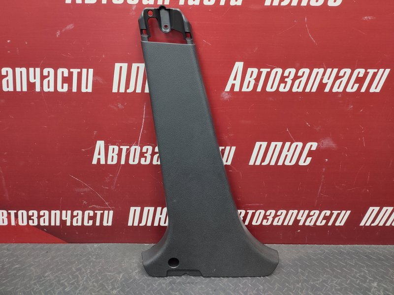 Обшивка средней стойки