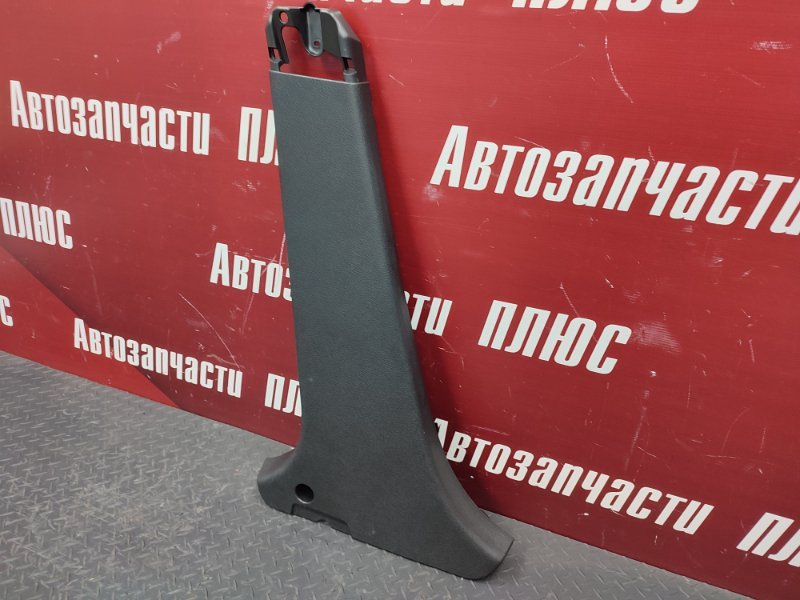 Обшивка средней стойки