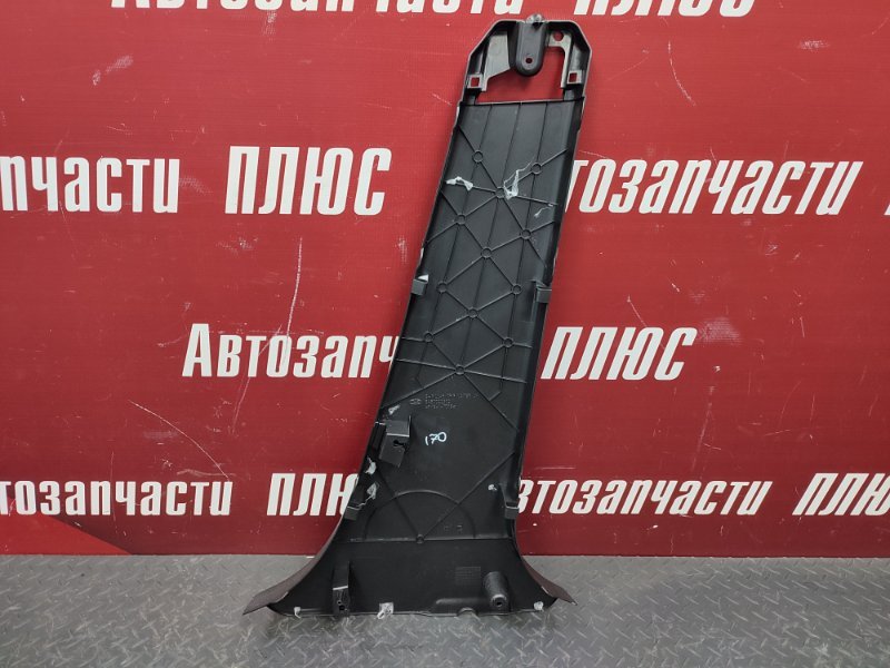 Обшивка средней стойки