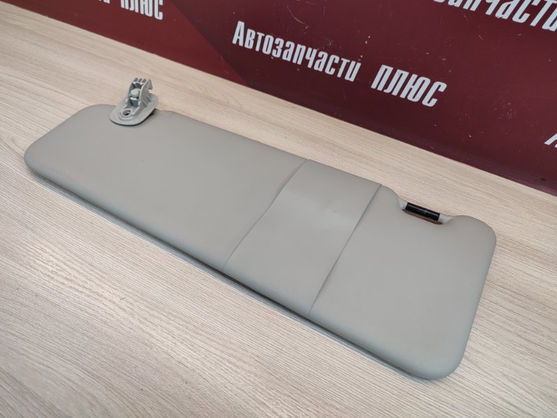 Козырек солнцезащитный