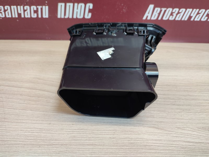 Воздушный дефлектор салона