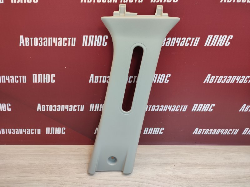 Обшивка средней стойки