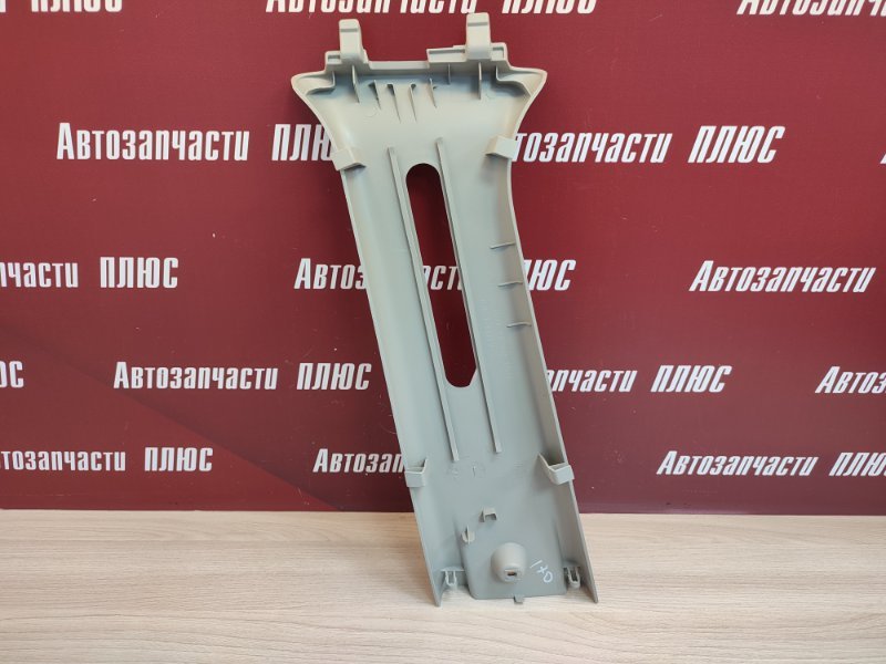 Обшивка средней стойки