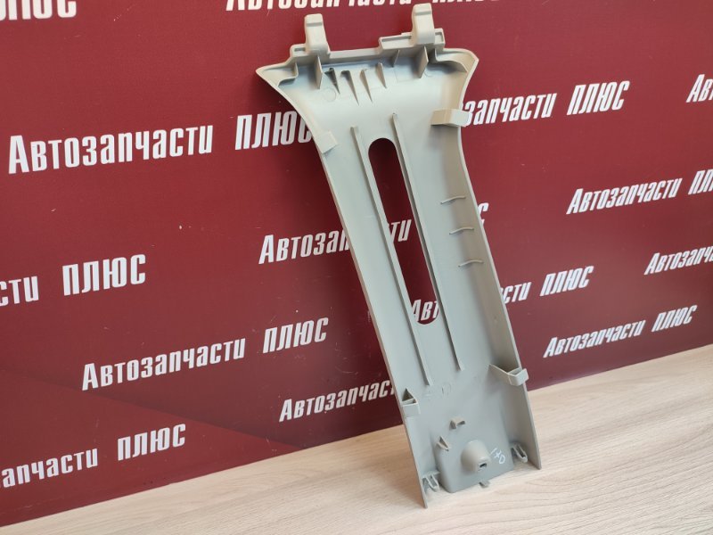 Обшивка средней стойки