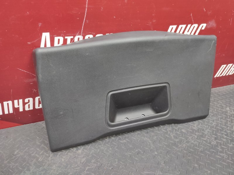 Обшивка двери багажника