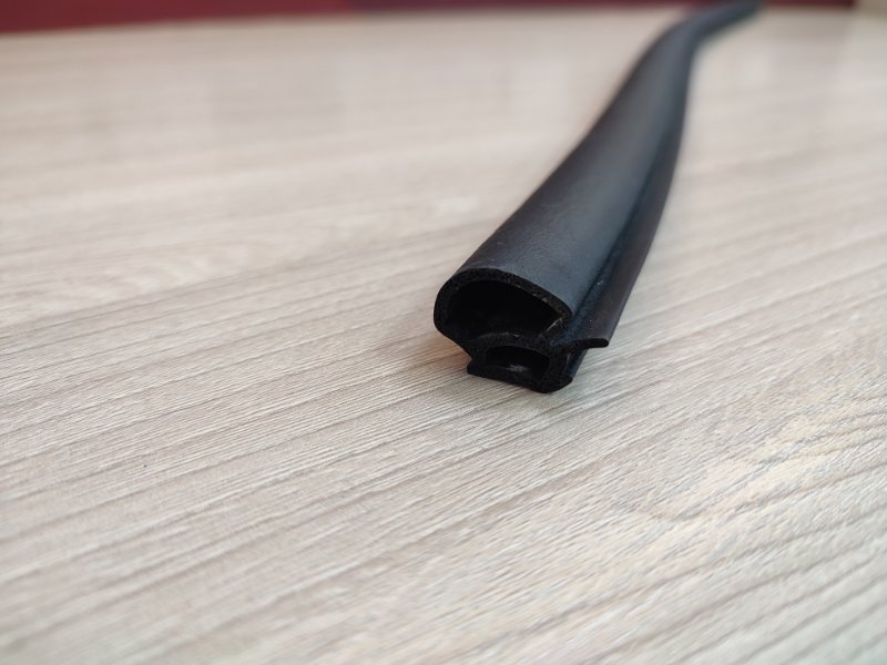 Уплотнитель жабо