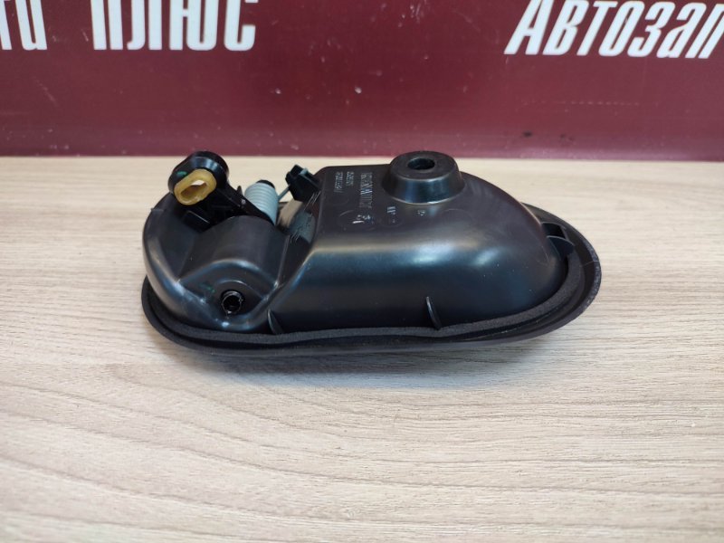 Внутренняя ручка     двери