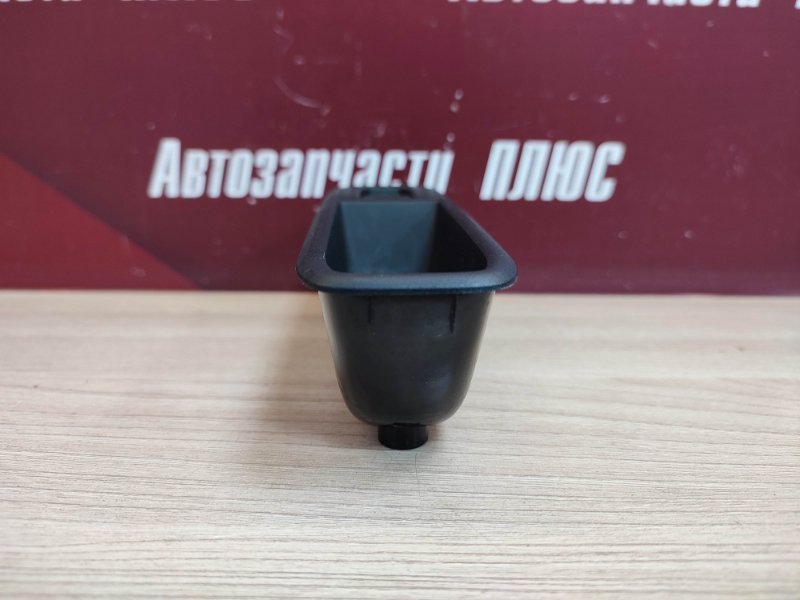 Кнопка стеклоподъемника