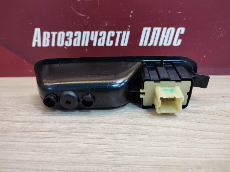 Кнопка стеклоподъемника