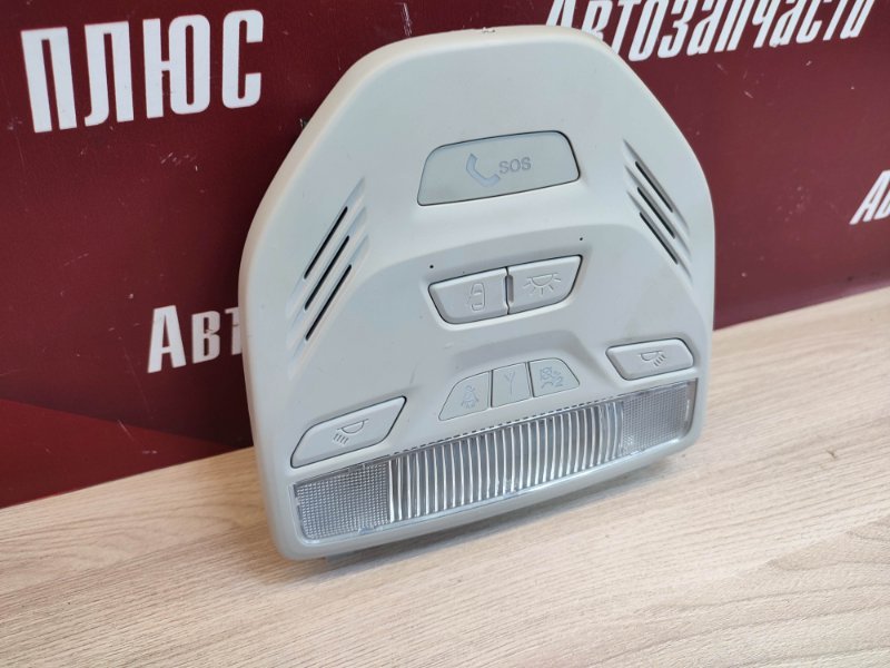 плафон освещения салона