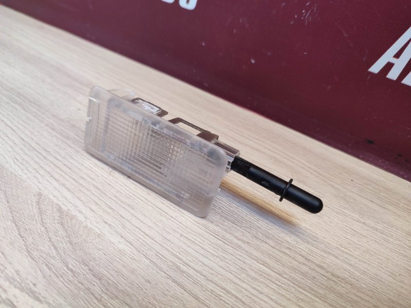 Плафон подсветки багажника