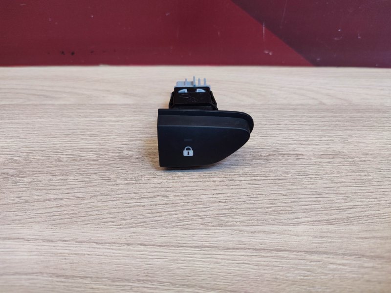 Кнопка центрального замка