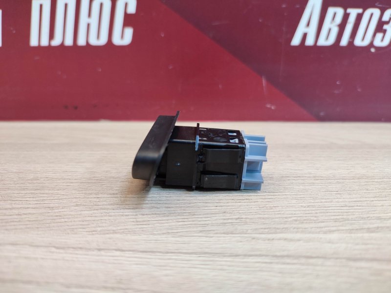 Кнопка центрального замка