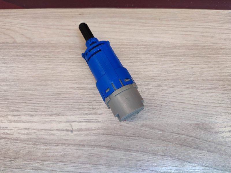 Датчик педали сцепления