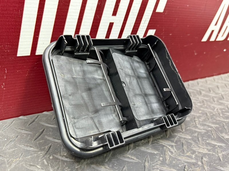 Клапан вентиляции салона