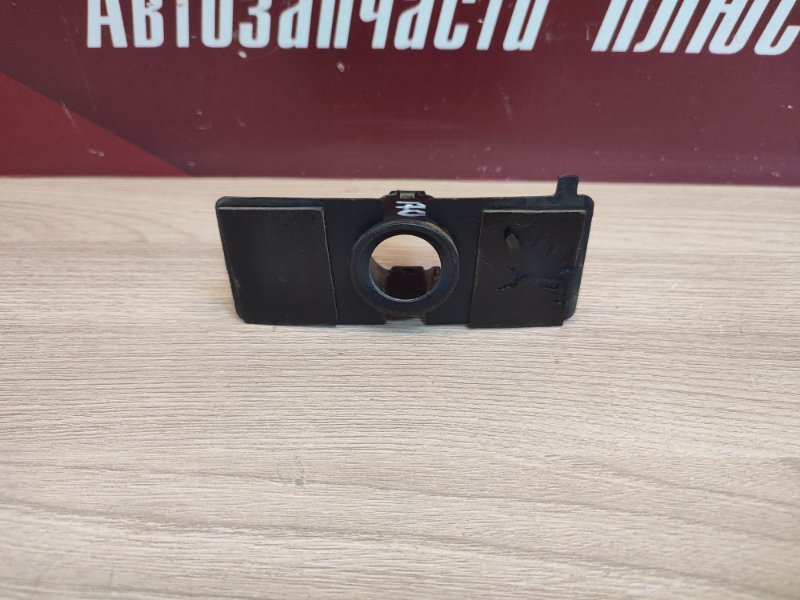 Кронштейн парктроника