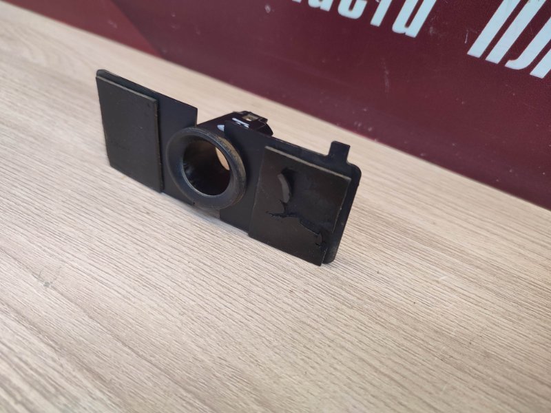 Кронштейн парктроника