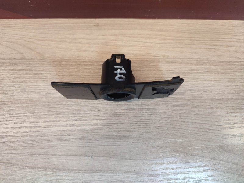 Кронштейн парктроника