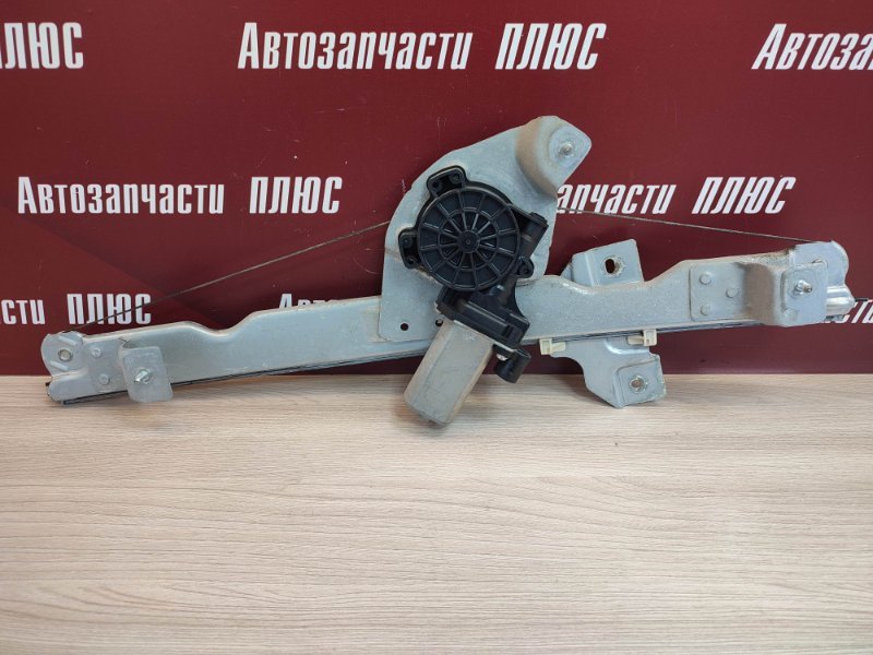 Стеклоподъемник    двери