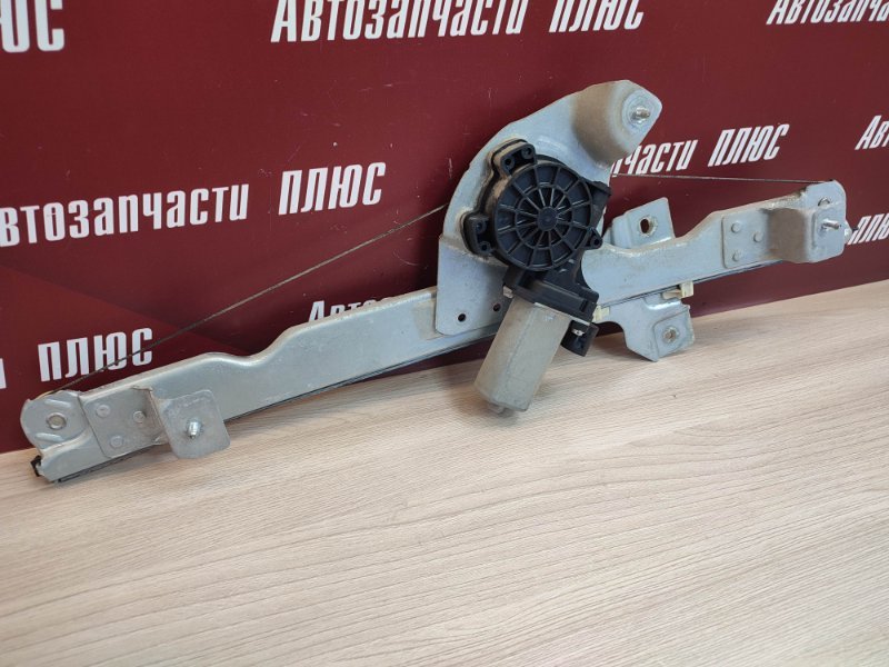 Стеклоподъемник    двери