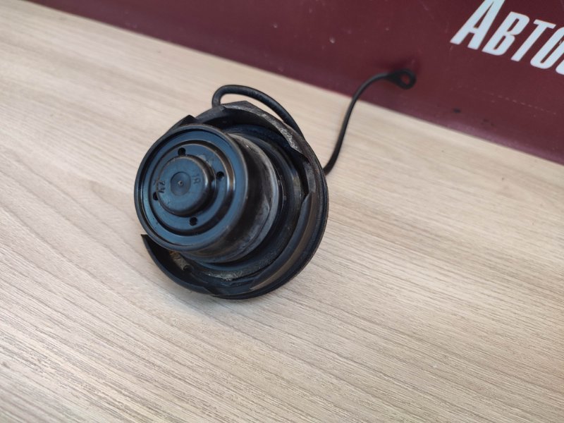 Крышка топливного бака