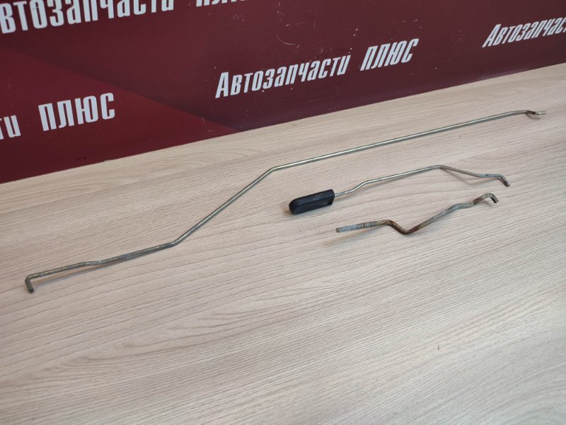 Тяга замка двери