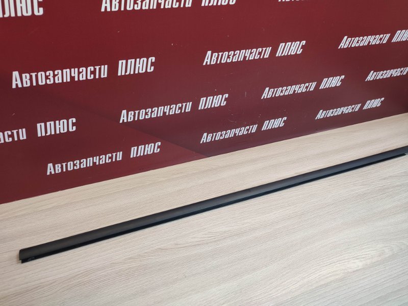 Уплотнитель стекла двери внешний