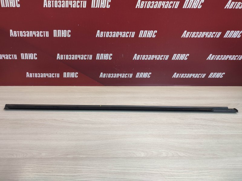 Уплотнитель стекла двери внешний