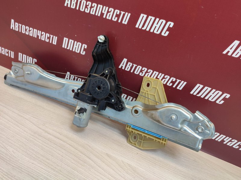 Стеклоподъемник    двери