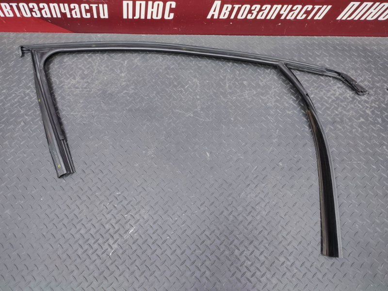 Уплотнитель рамки двери