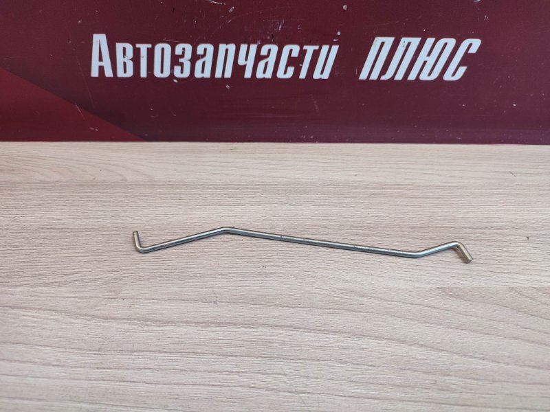 Тяга замка двери