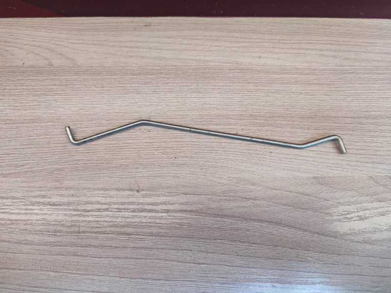 Тяга замка двери