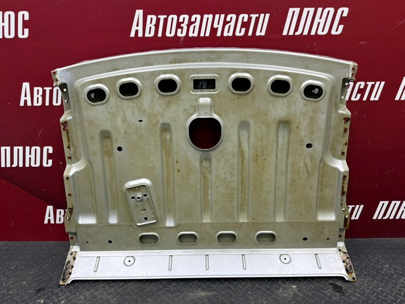 Задняя полка