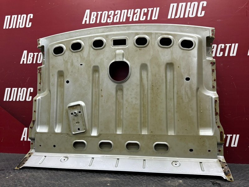 Задняя полка