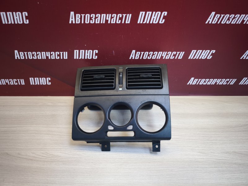 Воздушный дефлектор салона