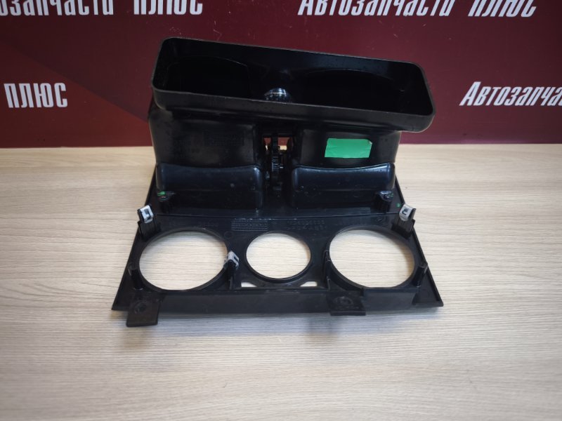 Воздушный дефлектор салона