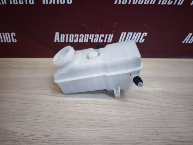 Бачок главного тормозного цилиндра