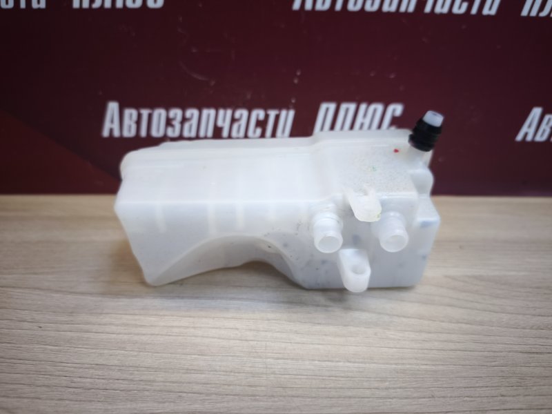 Бачок главного тормозного цилиндра